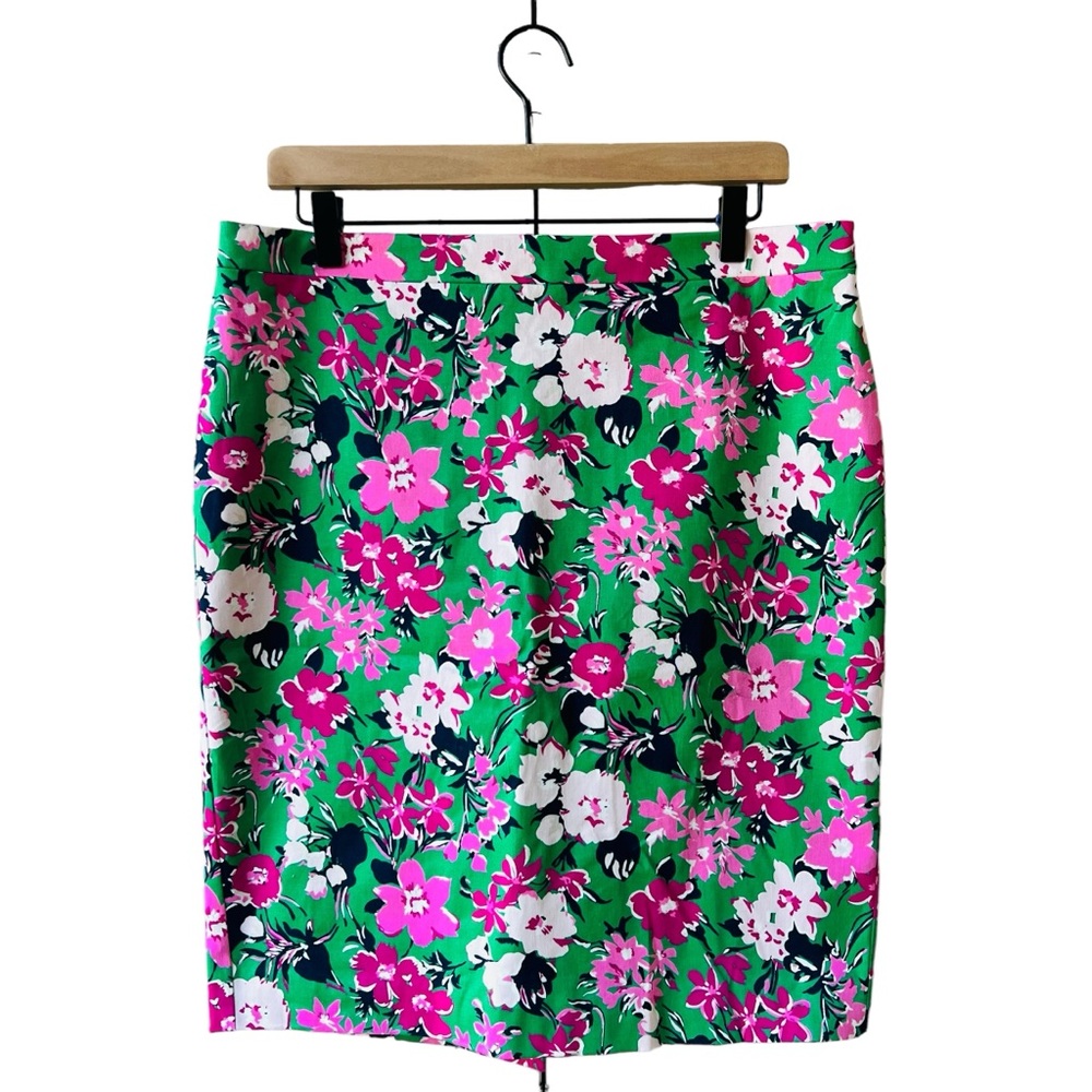 NWOT J. Crew Floral Pencil Skirt - Picture 2 of 5